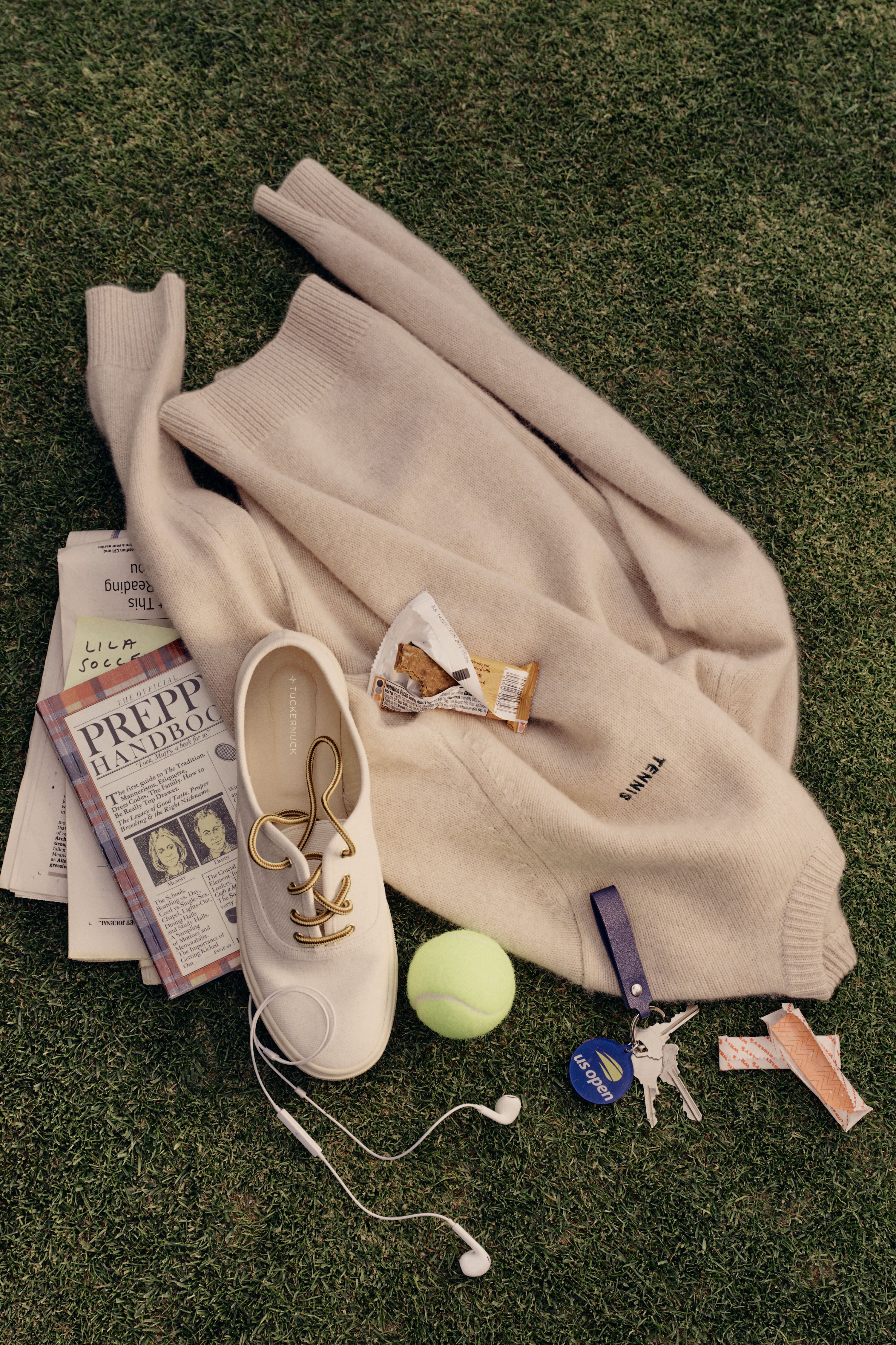 Sandstone Cashmere Bodie Boyfriend Crewneck